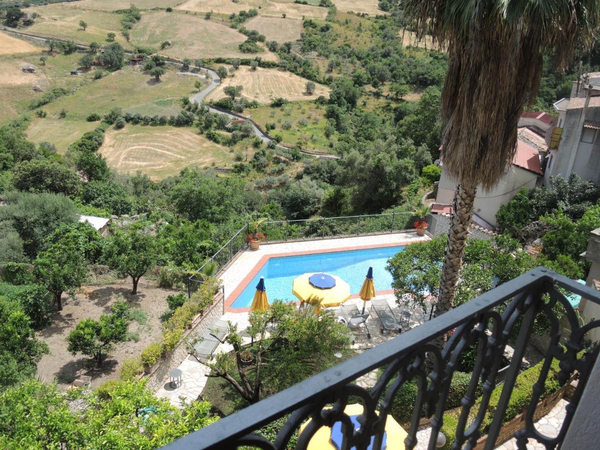 Il Giardino Degli Aranci Aparthotel Antonimina Exterior foto